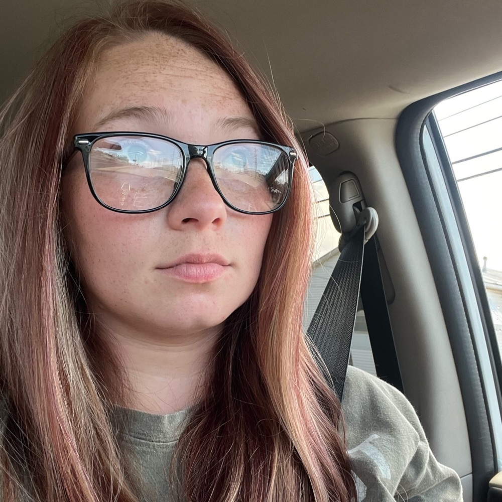 Meet your Posher, Alexus